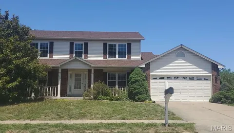 $300,000 | 4016 Cambridge Crossing Drive, St. Charles, MO 63304