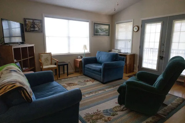 $435,000 | 16 Baldwin Lane, Green Pond, SC 29446