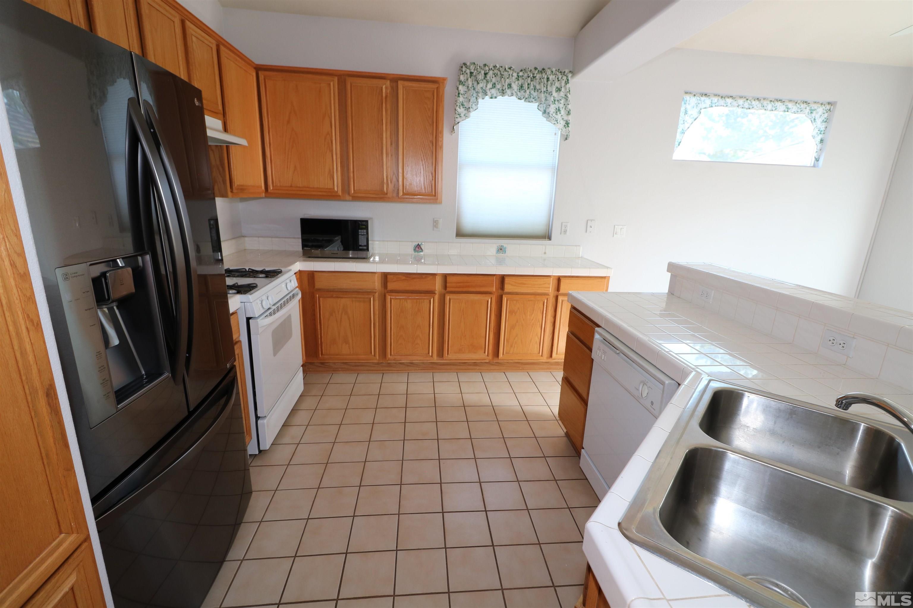 1145 Scenic Park Terrace Reno, NV 89521 - Photo 6 of 16 Photo 6