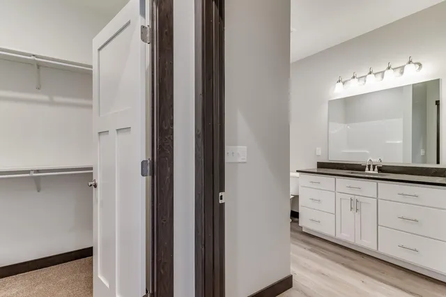 $414,900 | 4058 Brook Elizabeth Drive, Onalaska, WI 54650