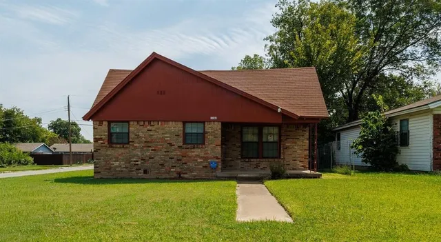 $219,900 | 1260 East Mulkey Street, Fort Worth, TX 76104