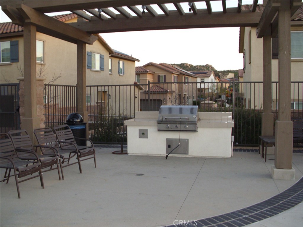 27393 Red Rock Road Moreno Valley, CA 92555 - Photo 17 of 19 Outdoor cooking area.