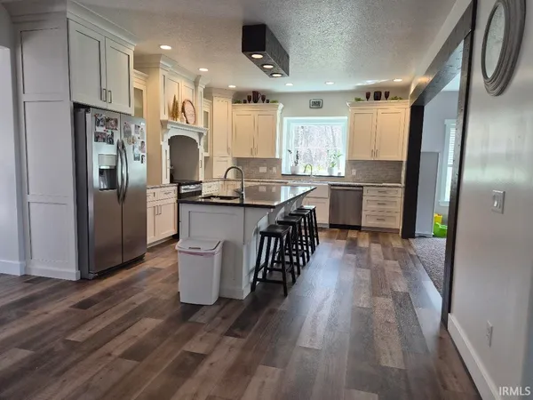 $660,000 | 3796 County Road 68, Auburn, IN 46706