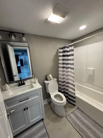 $184,900 | 1003 East 9th Street, Pittsburg, KS 66762