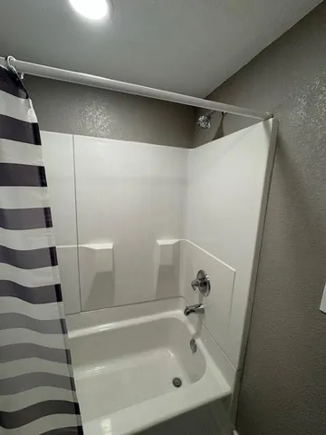 $184,900 | 1003 East 9th Street, Pittsburg, KS 66762