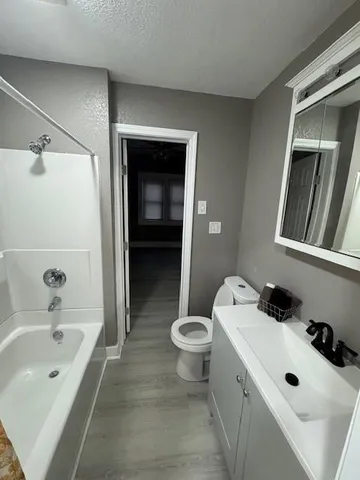 $184,900 | 1003 East 9th Street, Pittsburg, KS 66762