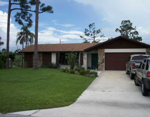 33 Cleveland Road Lake Worth, FL 33467 - Photo 1 of 8 Primary Photo