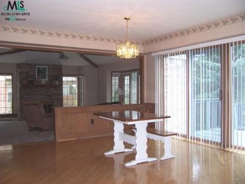 1975 Independence Drive Rochester, MI 48306 - Photo 6 of 9 822764-5.JPG