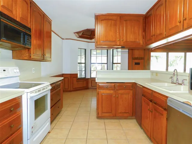 $1,995 | 110 Carolyn Lane, Shady Shores, TX 76208