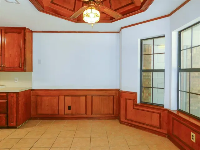 $1,995 | 110 Carolyn Lane, Shady Shores, TX 76208