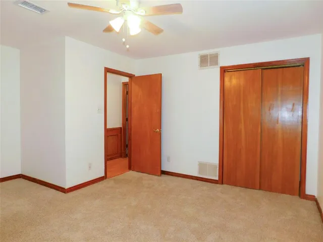 $1,995 | 110 Carolyn Lane, Shady Shores, TX 76208