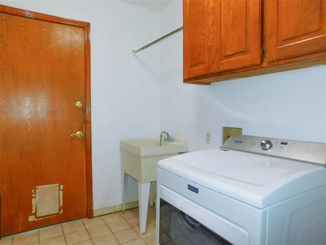 $1,995 | 110 Carolyn Lane, Shady Shores, TX 76208