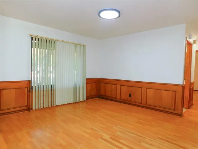 $1,995 | 110 Carolyn Lane, Shady Shores, TX 76208