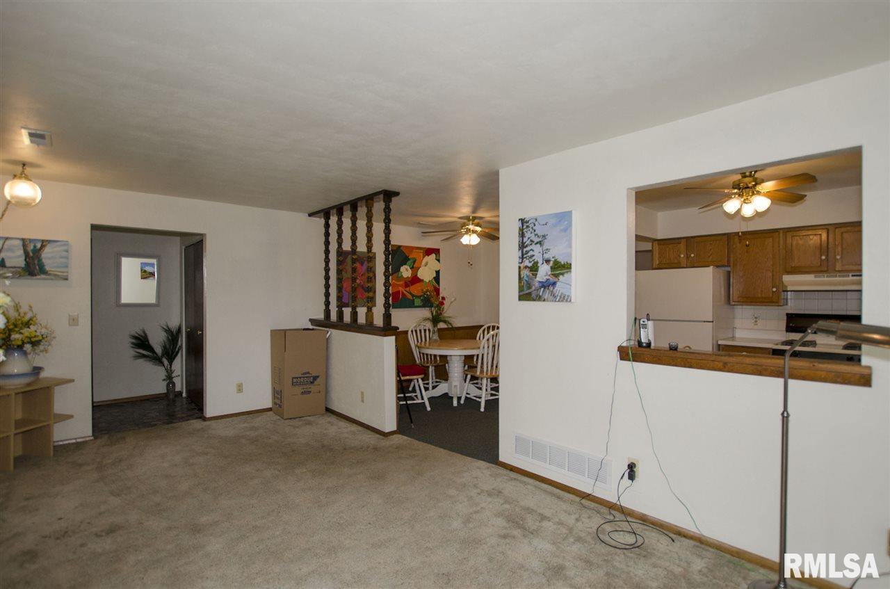 102 Theodore Street Washington, IL 61571 - Photo 13 of 36 Gallery Image 13