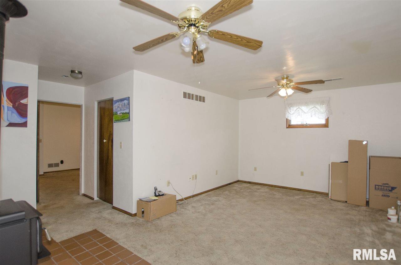 102 Theodore Street Washington, IL 61571 - Photo 17 of 36 Gallery Image 17