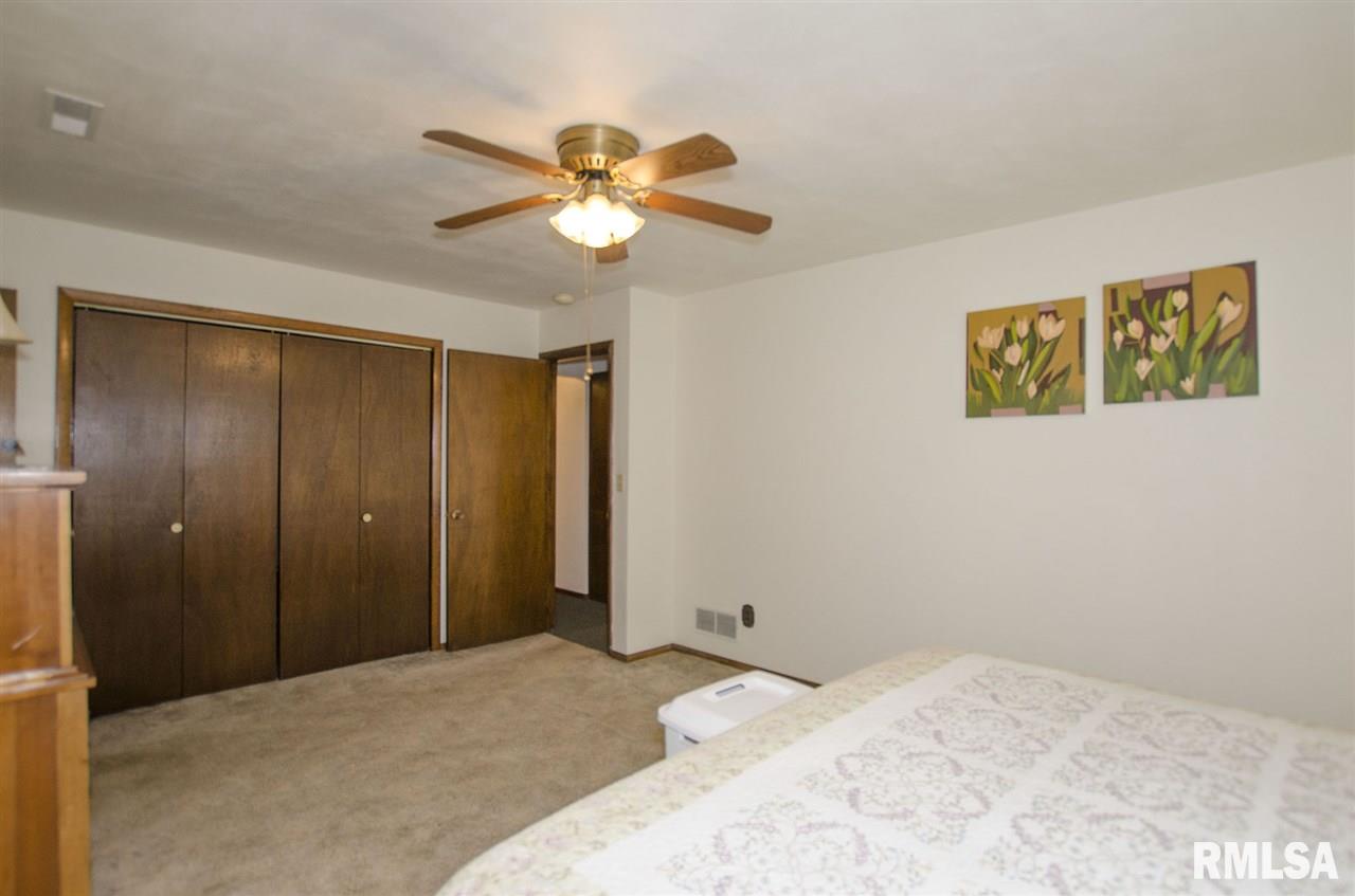 102 Theodore Street Washington, IL 61571 - Photo 24 of 36 Gallery Image 24