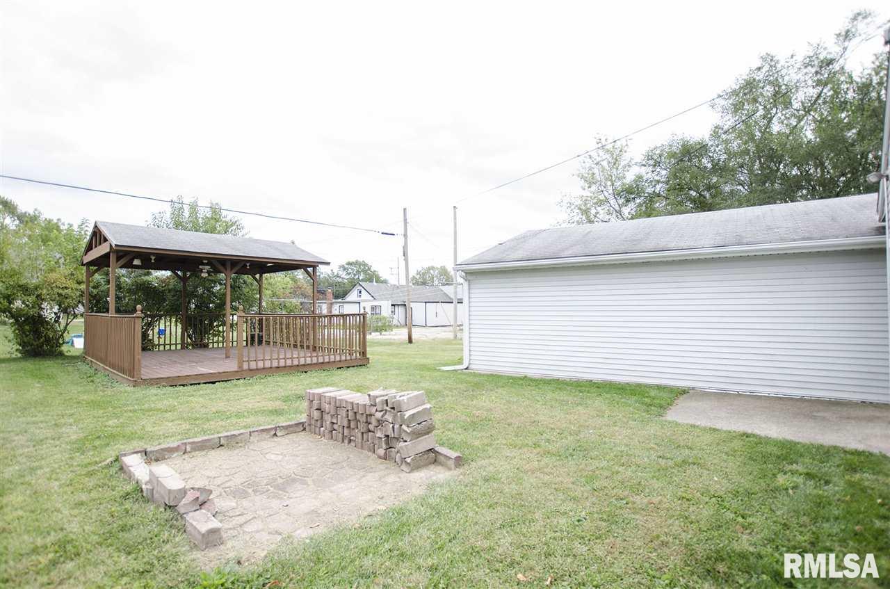102 Theodore Street Washington, IL 61571 - Photo 4 of 36 Gallery Image 4