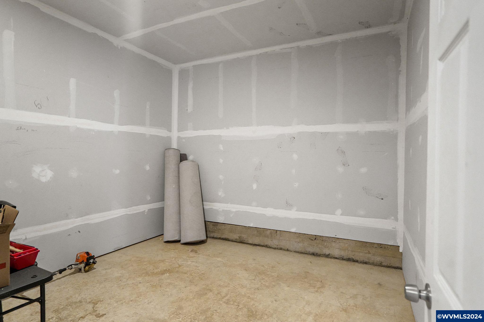 7682 Macleay Road Southeast Salem, OR 97317 - Photo 23 of 50 Gallery Image 23