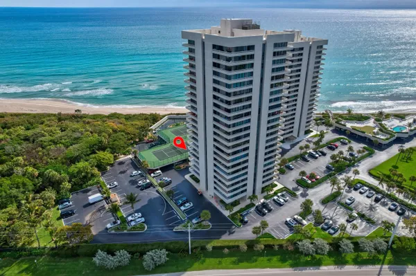 $925,000 | 5550 North Ocean Drive, Unit 5C, Singer Island, FL 33404