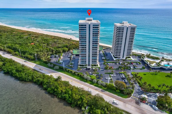 $925,000 | 5550 North Ocean Drive, Unit 5C, Singer Island, FL 33404