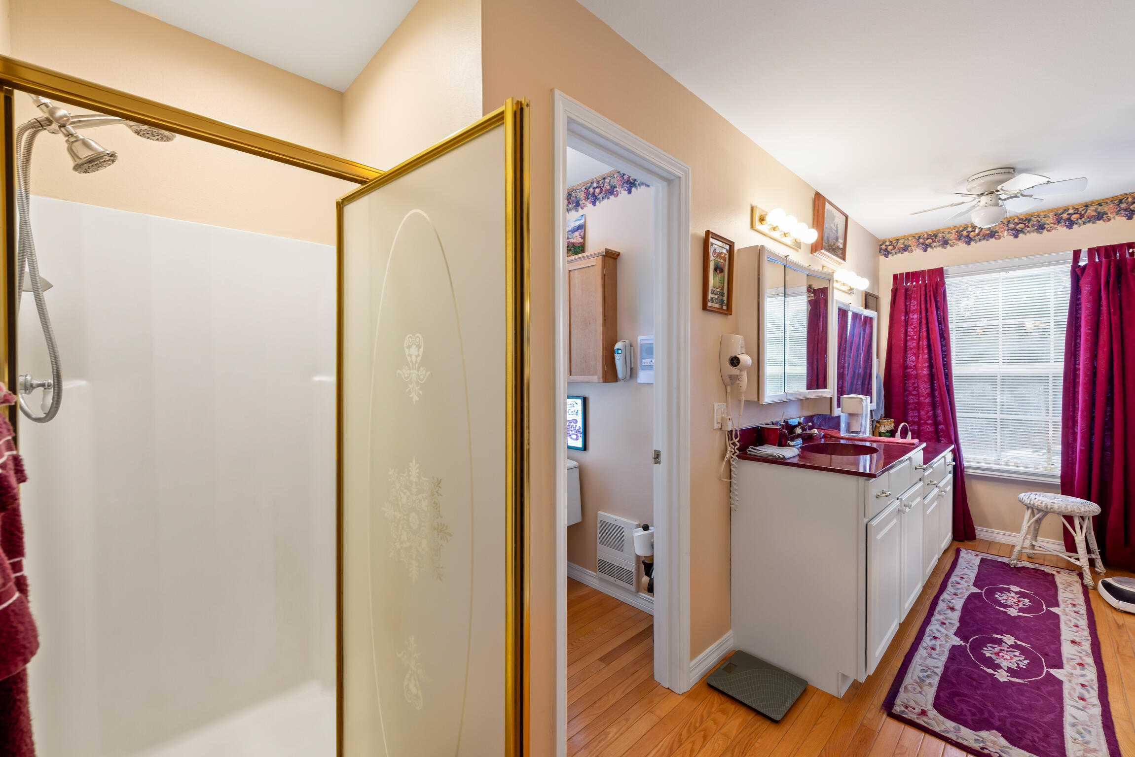 9524 Bone Bluff Drive Navarre, FL 32566 - Photo 42 of 68 Master shower