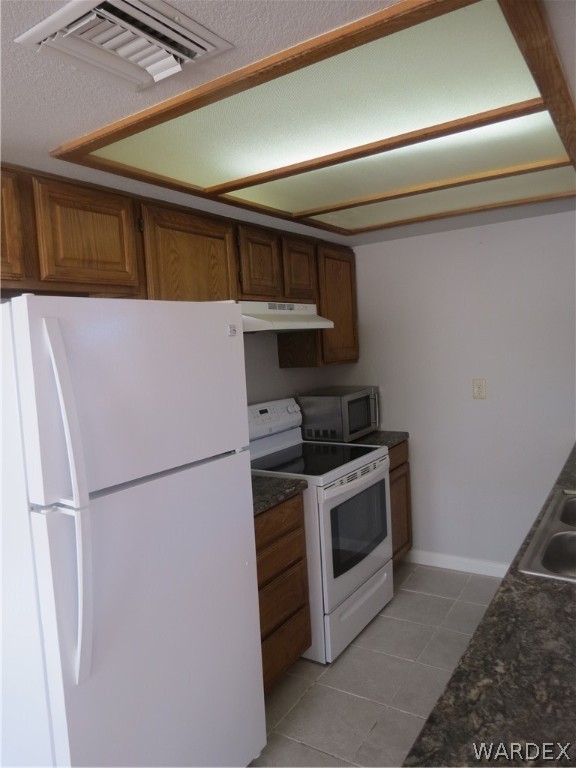 902 Baseline Road Bullhead City, AZ 86442 - Photo 15 of 31 Gallery Image 15