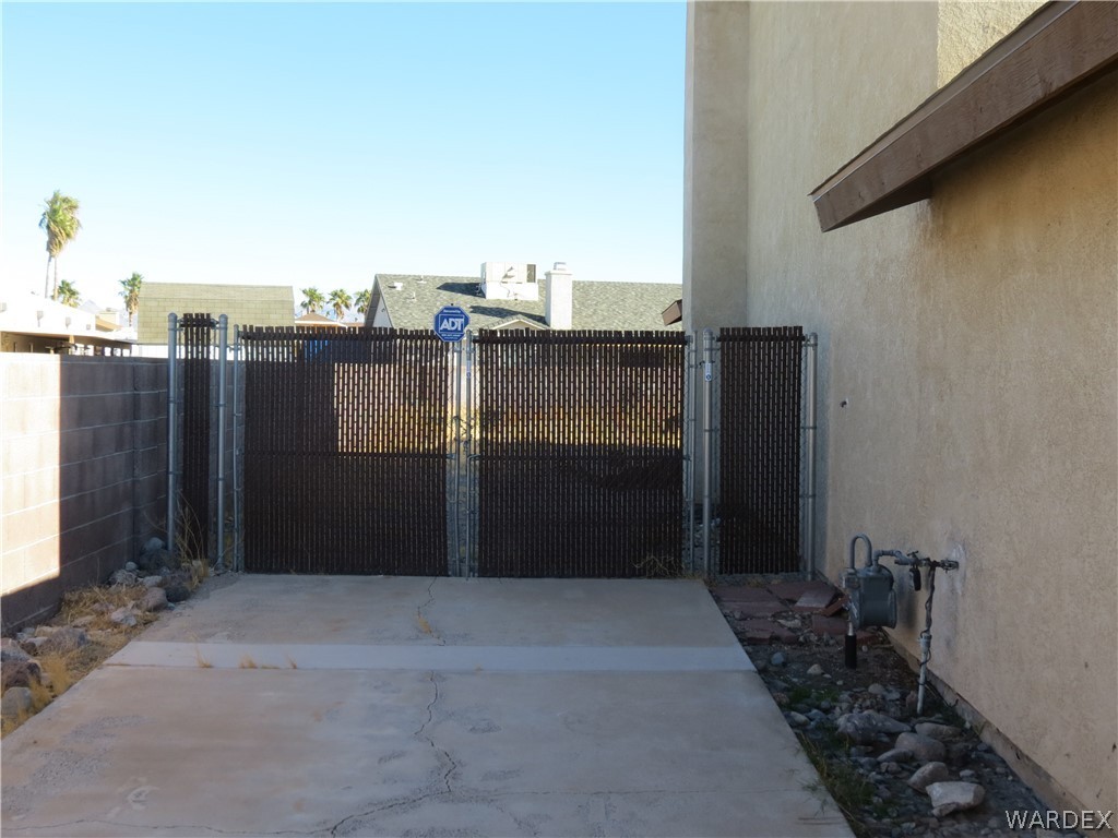 902 Baseline Road Bullhead City, AZ 86442 - Photo 3 of 31 Gallery Image 3