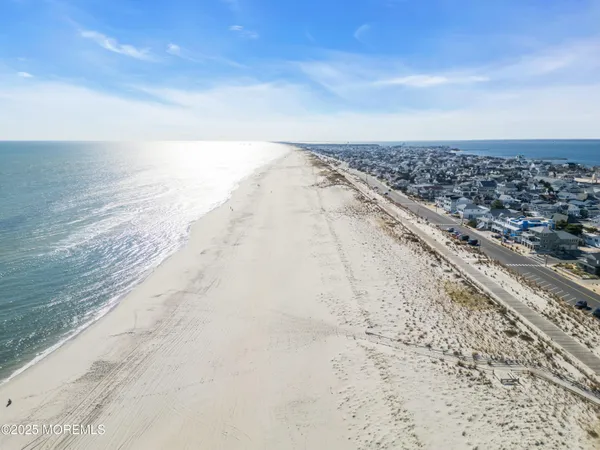 $3,150,000 | 913 North Ocean Avenue, Seaside Park, NJ 08752
