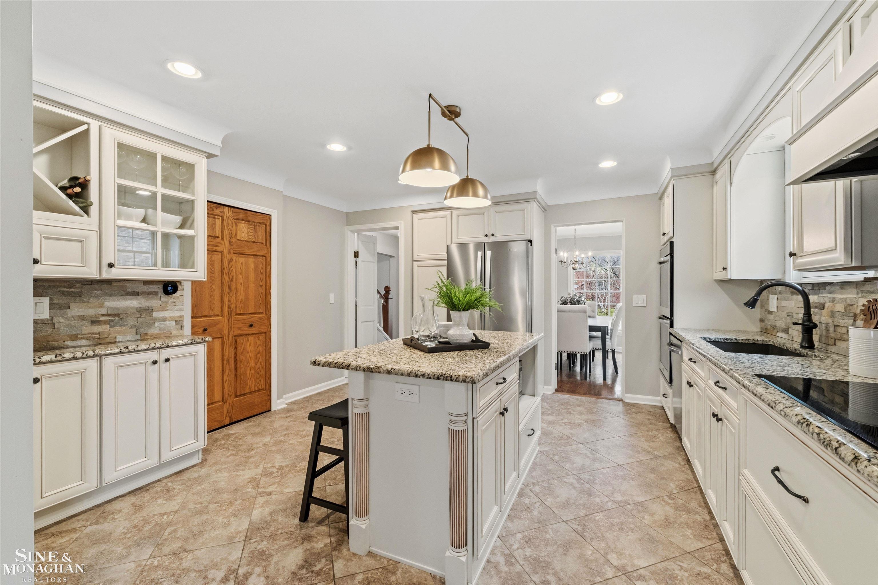 180 Fisher Road Grosse Pointe Farms, MI 48230 - Photo 11 of 88