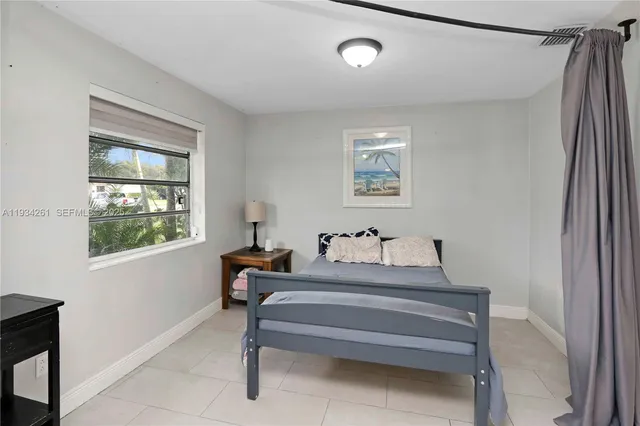 $499,999 | 514 Northwest 21st Street, Homestead, FL 33030