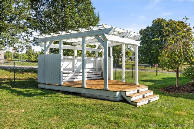 $410,000 | 7478 West Raymond, Ellettsville, IN 47429