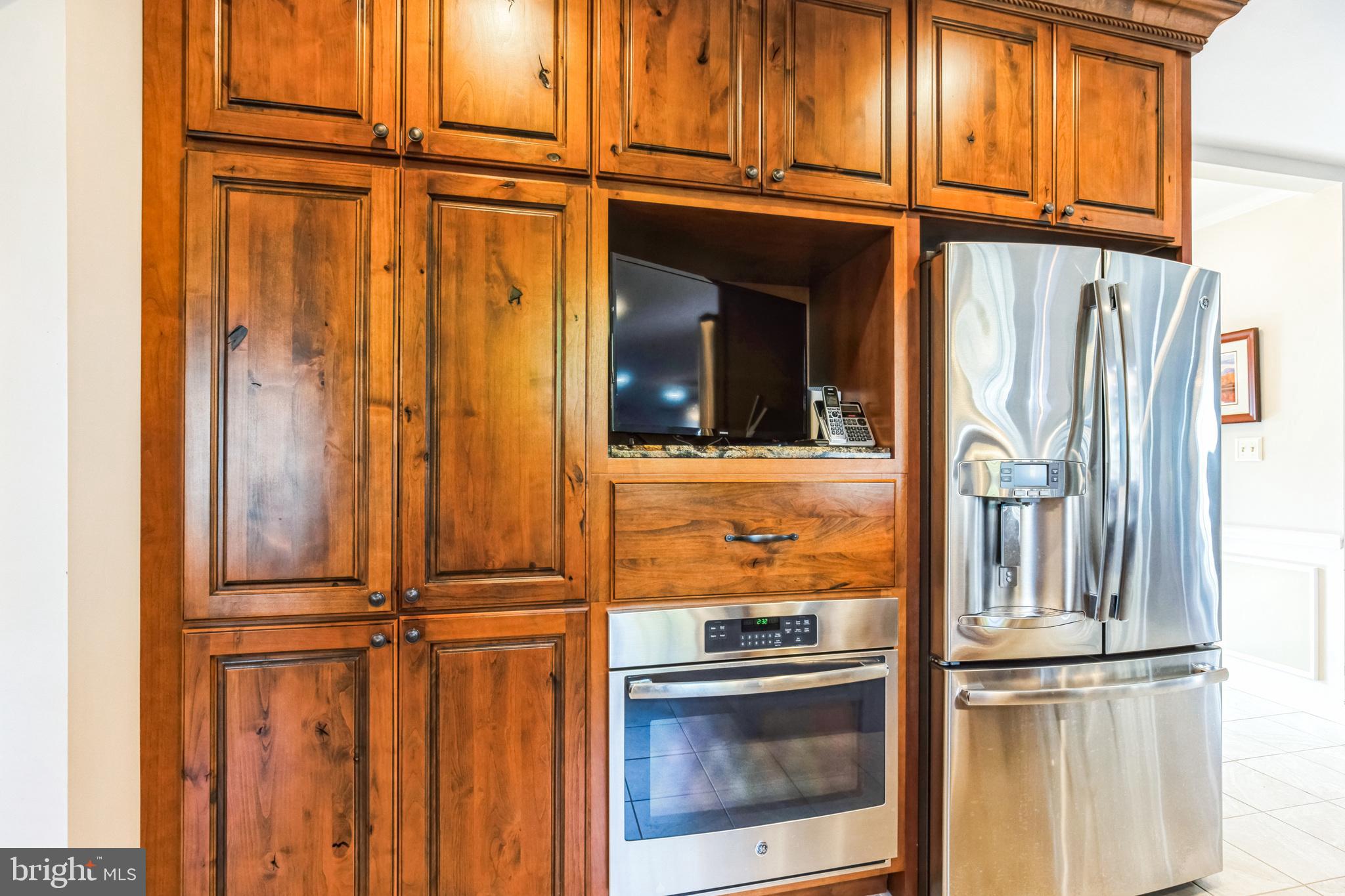 580 Small Reward Road Huntingtown, MD 20639 - Photo 15 of 54 Upgraded Kitchen