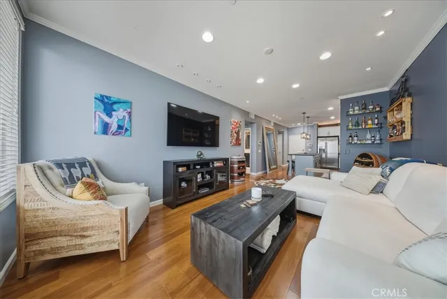 $564,999 | 1901 Victoria Avenue, Unit 116, Oxnard, CA 93035