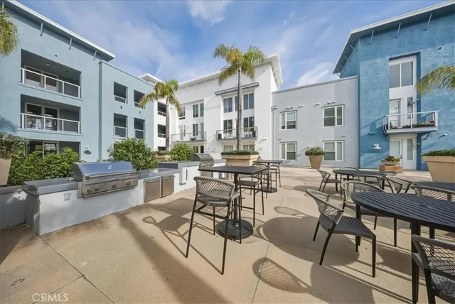 $564,999 | 1901 Victoria Avenue, Unit 116, Oxnard, CA 93035