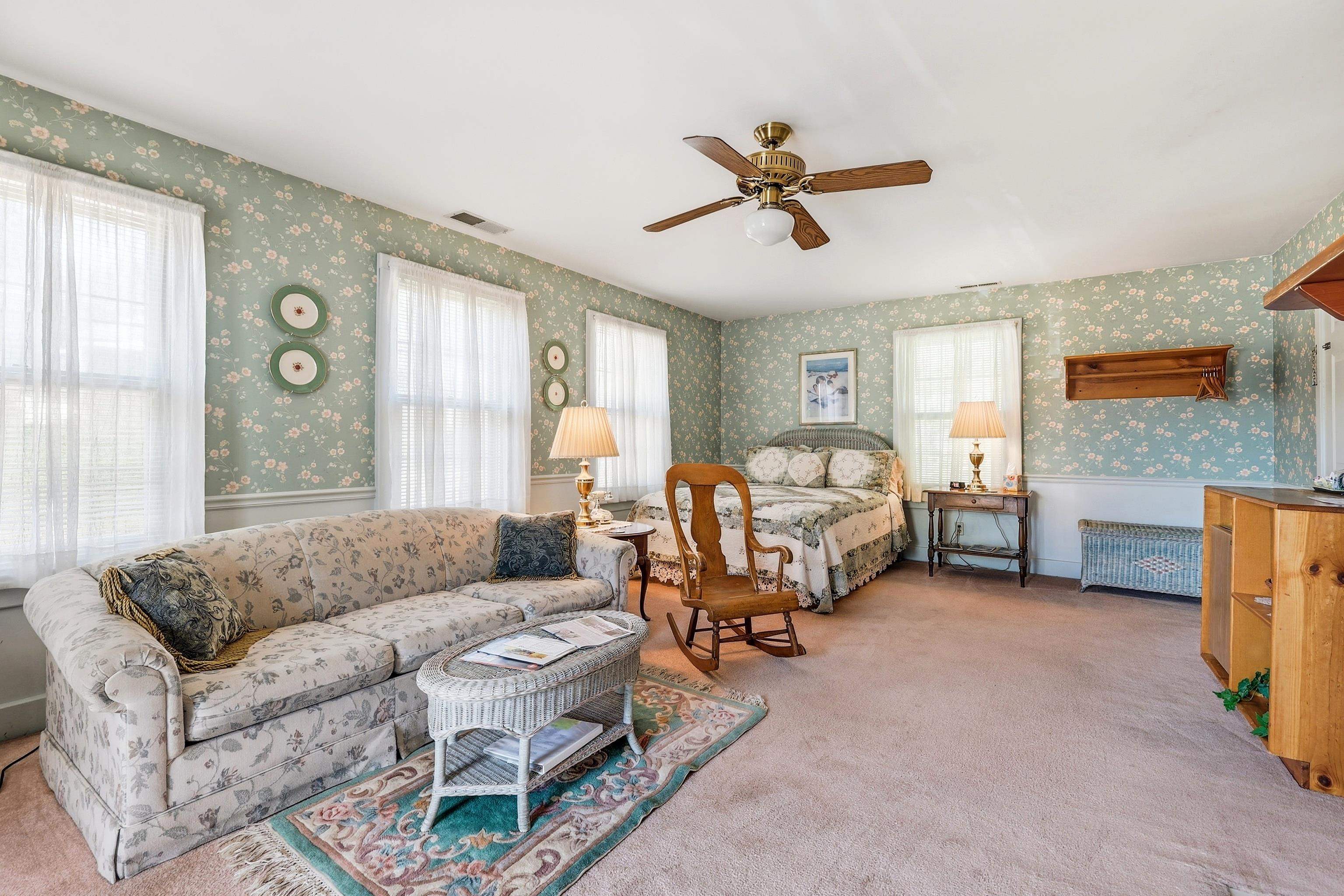 341 Spring Street Galena, IL 61036 - Photo 12 of 35 a living room with furniture and a large window