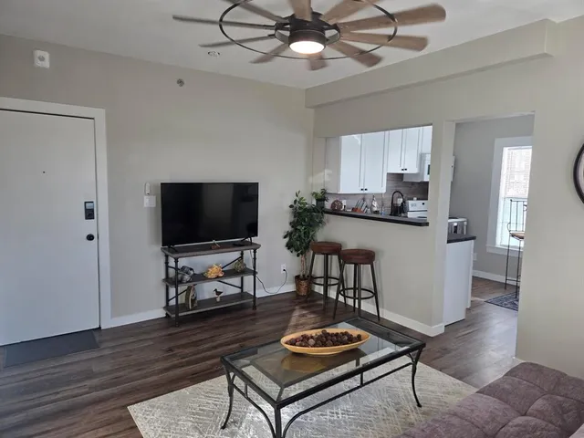 $1,650 | 707 Northwest 4th Avenue, Unit 204, Mineral Wells, TX 76067