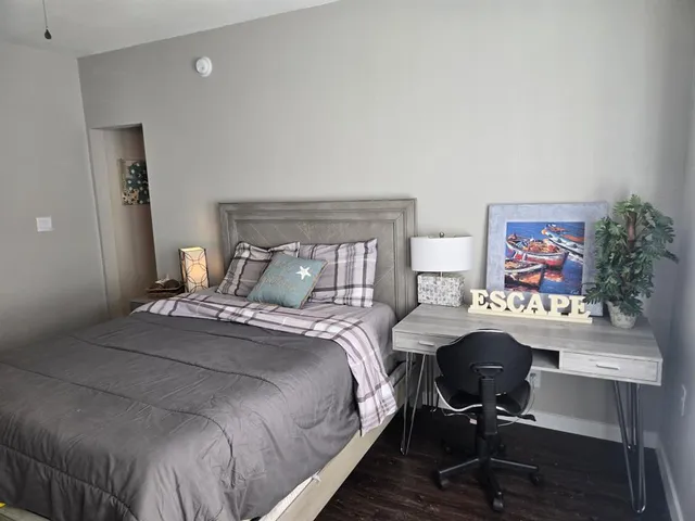 $1,650 | 707 Northwest 4th Avenue, Unit 204, Mineral Wells, TX 76067