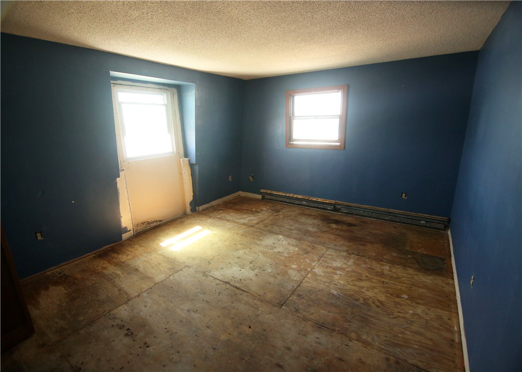 41 Atlantic Avenue Westerly, RI 02891 - Photo 11 of 15 Gallery Image 11