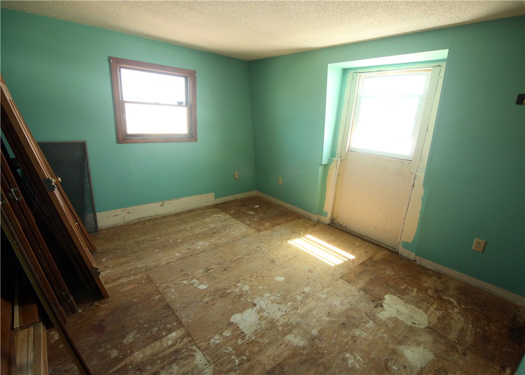 41 Atlantic Avenue Westerly, RI 02891 - Photo 14 of 15 Gallery Image 14