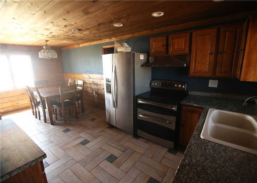 41 Atlantic Avenue Westerly, RI 02891 - Photo 5 of 15 Gallery Image 5