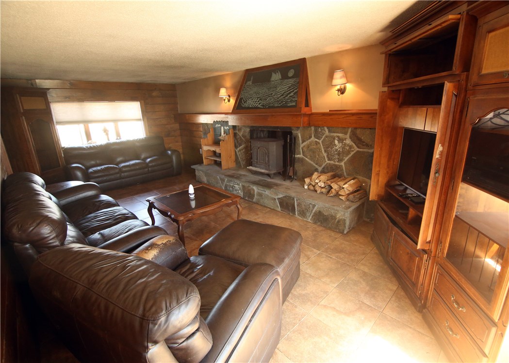 41 Atlantic Avenue Westerly, RI 02891 - Photo 8 of 15 Gallery Image 8