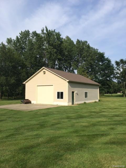 15207 Hawley Road Holly, MI 48442 - Photo 7 of 28 27.jpg