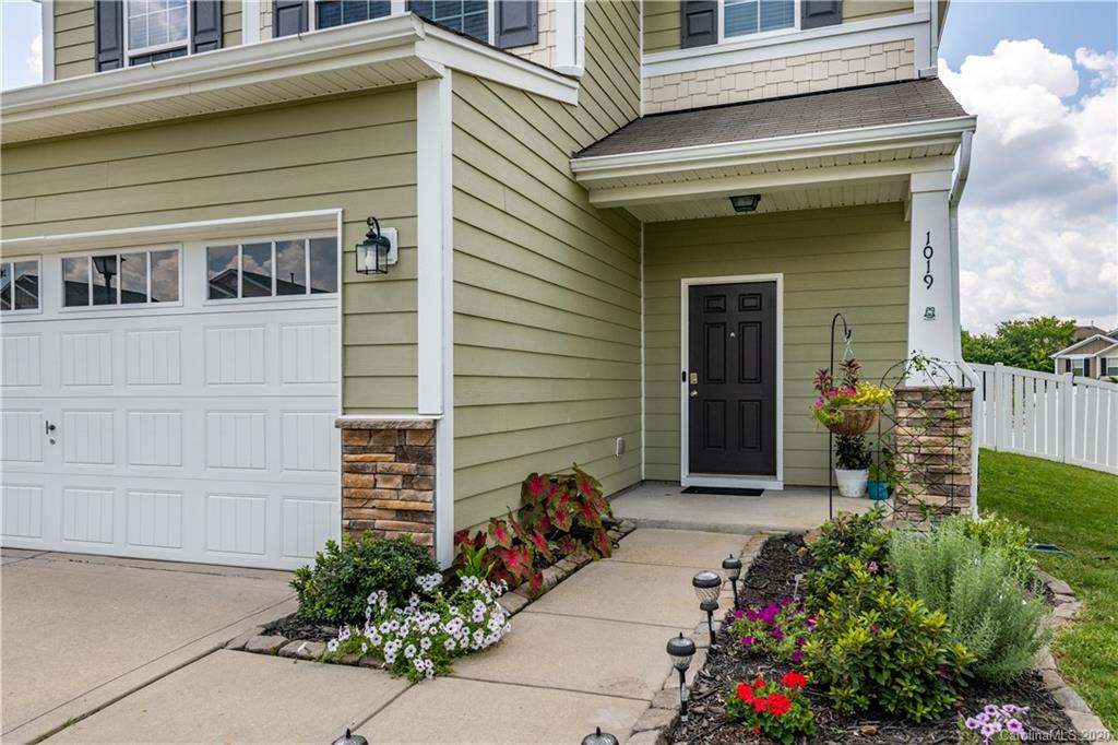 1019 Garden Web Road Indian Trail, NC 28079 - Photo 2 of 38 Gallery Image 2