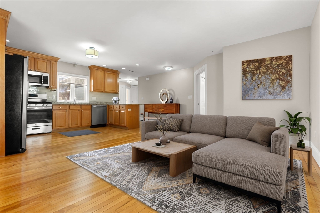 40 Avon Street, Unit 2 Wakefield, MA 01880 - Photo 1 of 29