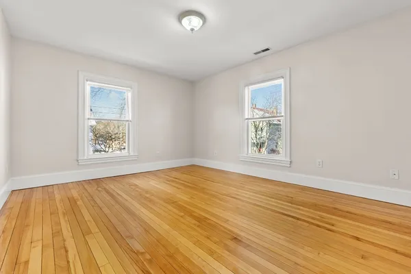 $3,200 | 40 Avon Street, Unit 2, Wakefield, MA 01880