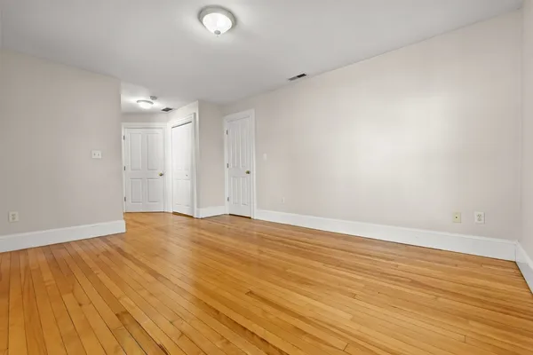 $3,200 | 40 Avon Street, Unit 2, Wakefield, MA 01880