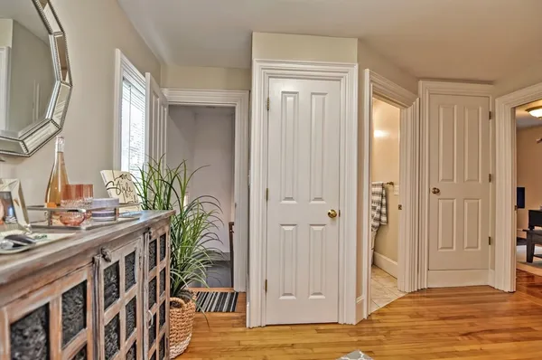 $3,200 | 40 Avon Street, Unit 2, Wakefield, MA 01880