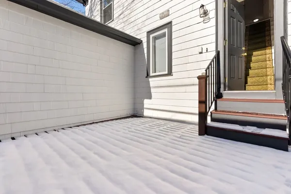 $3,200 | 40 Avon Street, Unit 2, Wakefield, MA 01880