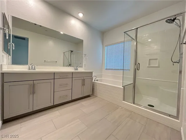 $2,595 | 600 Carriage Hill Drive, Unit 1070, Las Vegas, NV 89138
