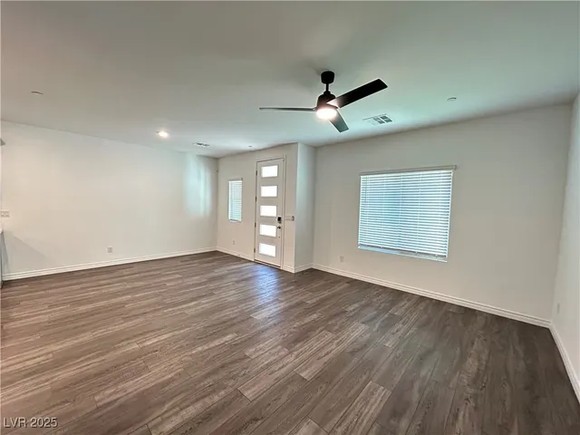 $2,595 | 600 Carriage Hill Drive, Unit 1070, Las Vegas, NV 89138